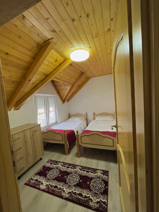 Guesthouse Gezim Selimaj Valbone Exterior photo